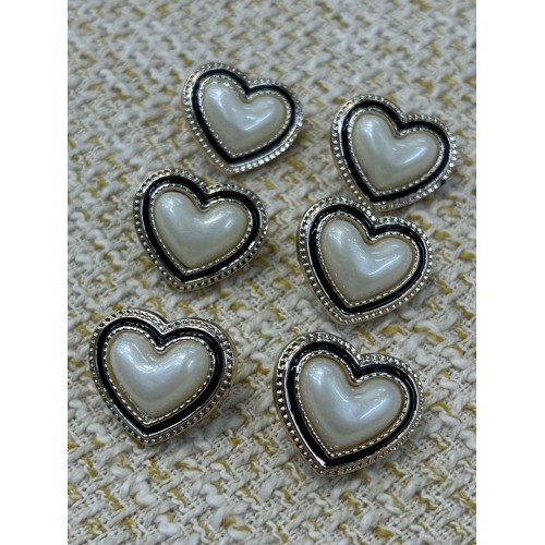 ???? İnci Görünümlü Kalp Form Metal Düğme