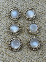 ✨ Sedef Görünümlü Taşlı Zincir Çerçeveli Altın Metal Dekoratif Düğme 23 MM 6 ADET