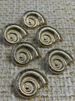 ✨ Premium Gold Metal Düğme – Spiral Deniz Kabuğu Desenli 23 MM 6 ADET