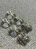 ✨ Premium Gold Metal Düğme – Modern Geometrik Dokulu 23 MM 6 ADET