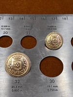 Mercan Düğme Armalı Gümüş Renk Metal Düğme Seti – Klasik Coin Tasarım