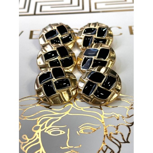 Mercan Düğme Siyah Detaylı Altın Renk Metal Düğme – Geometrik Desen (23 mm)