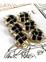 Mercan Düğme Siyah Detaylı Altın Renk Metal Düğme – Geometrik Desen (23 mm)
