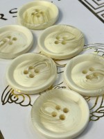 Mercan Düğme Krem Mermer Desenli Polyester Düğme – 30 mm (6 Adet)