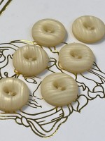 Mercan Düğme Krem Mermer Desenli Polyester Düğme – 23 mm (6 Adet)