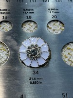 ✨ Beyaz Mineli İnci Detaylı Altın Çerçeveli Metal Dekoratif Düğme 23 MM 6 ADET