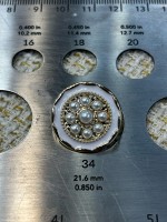✨ Beyaz Mineli İnci Detaylı Altın Çerçeveli Metal Dekoratif Düğme 23 MM 6 ADET