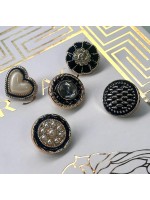 ✨ Siyah Altın Detaylı İnci ve Taşlı Dekoratif Düğme Seti
