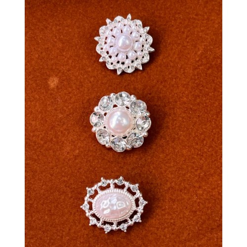 İnci ve Taş Detaylı Metal Düğme – Zarif & Lüks Tasarım 28 mm 3 adet set