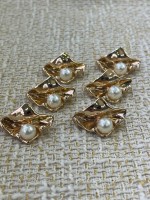 Golden Wave İnci Detaylı Metal Düğme – Şık Tasarım (6 Adet)