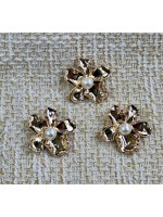✨ 6’lı 25 MMGold İnci Detaylı Çiçek Metal Düğme Seti – Zarif & Feminen
