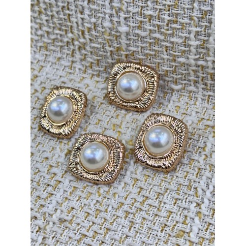 ✨ 6’lı Rose Gold İnci Detaylı Kare Metal Düğme Seti – Modern & Zarif