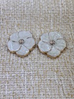 Luxury White Flower Gold Metal Düğme – Taş Detaylı Çiçek Tasarım (6 Adet / 30 mm)