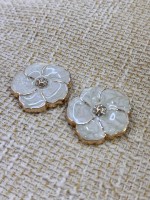 Luxury White Flower Gold Metal Düğme – Taş Detaylı Çiçek Tasarım (6 Adet / 30 mm)