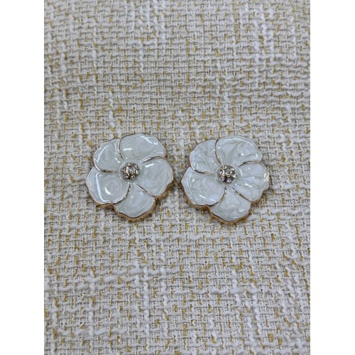 Luxury White Flower Gold Metal Düğme – Taş Detaylı Çiçek Tasarım (6 Adet / 30 mm)