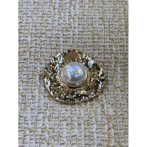 İnci Detaylı Çekiç Efektli Gold Metal Düğme – Premium Tasarım