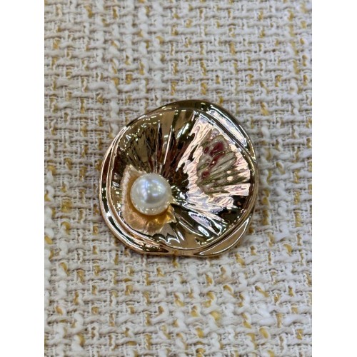 İnci Detaylı Gold Kabartmalı Metal Düğme – Lüks Tasarım