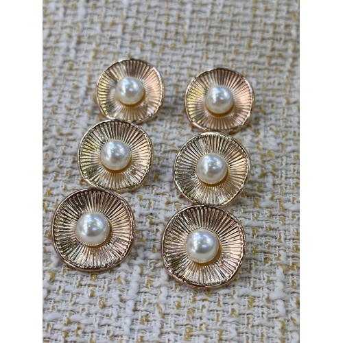 25 mm 6 Adet İnci Detaylı Gold Klasik Metal Düğme – Şık & Zamansız Tasarım