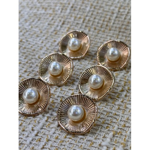 25 mm 6 Adet İnci Detaylı Gold Klasik Metal Düğme – Şık & Zamansız Tasarım