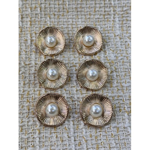 25 mm 6 Adet İnci Detaylı Gold Klasik Metal Düğme – Şık & Zamansız Tasarım