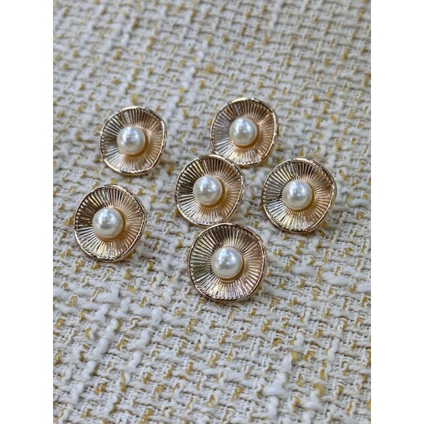 18 mm 6 Adet İnci Detaylı Gold Klasik Metal Düğme – Şık & Zamansız Tasarım