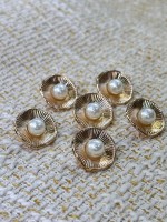 18 mm 6 Adet İnci Detaylı Gold Klasik Metal Düğme – Şık & Zamansız Tasarım