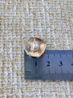 18 mm 6 Adet İnci Detaylı Gold Klasik Metal Düğme – Şık & Zamansız Tasarım