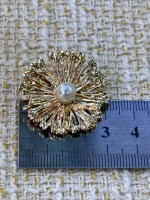 32mm 2  Adet İnci Detaylı Işıltılı Gold Çiçek Düğme – Premium Tasarım