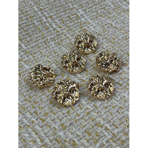 ✨18 mm  Gold Kabartmalı Vintage Düğme – Klasik & Gösterişli Tasarım