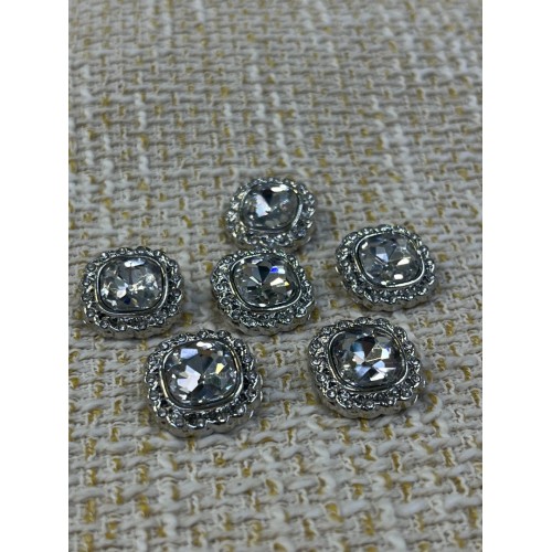 ✨18mm  Silver Çerçeveli Kristal Taşlı Düğme – Işıltılı & Zarif Tasarım
