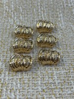 ✨23 mm 6’lı Gold Bombeli Dokulu Düğme Seti – Modern & Şık Tasarım