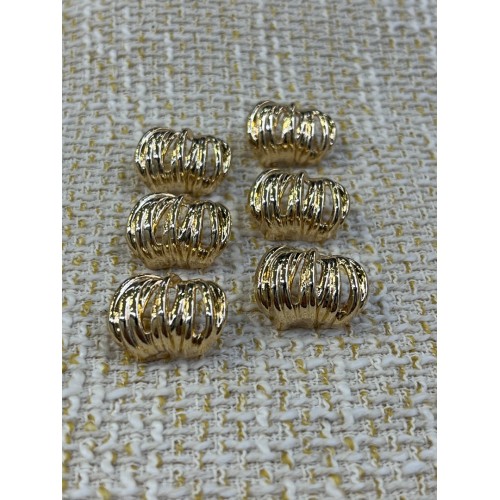 ✨23 mm 6’lı Gold Bombeli Dokulu Düğme Seti – Modern & Şık Tasarım