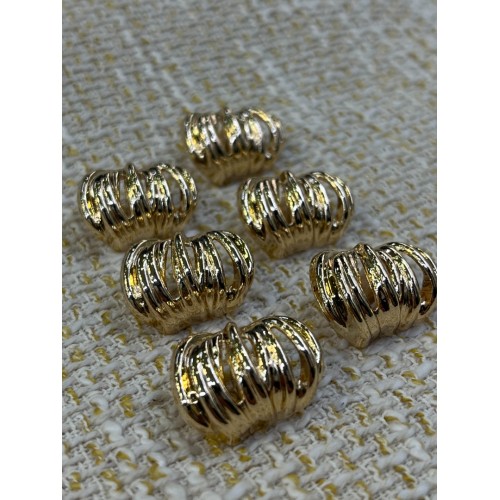 ✨23 mm 6’lı Gold Bombeli Dokulu Düğme Seti – Modern & Şık Tasarım