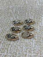 ✨ 23 mm Gold Dokulu Oval Düğme – Modern & Minimal Şıklık