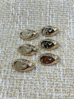 ✨ 23 mm Gold Dokulu Oval Düğme – Modern & Minimal Şıklık