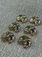 ✨ 23 Gold Yaprak Form Düğme – Vintage & Zarif Tasarım