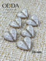 ✨ 6’lı 20 mm Gold Çerçeveli Kalp Form Sedef Görünümlü Taşlı Düğme Seti – Zarif & Şık